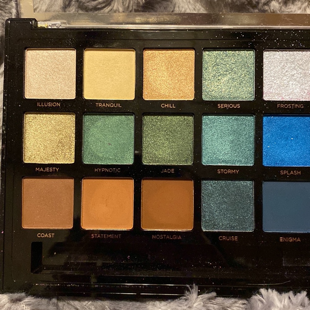Profusion wanderlust eyeshadow palette - Picture 2 of 3